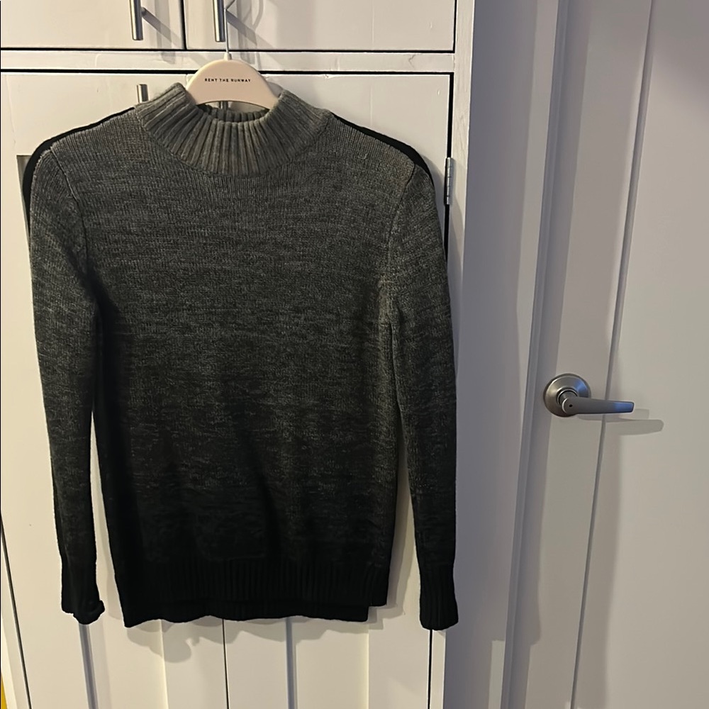 Men's Gray Sweater